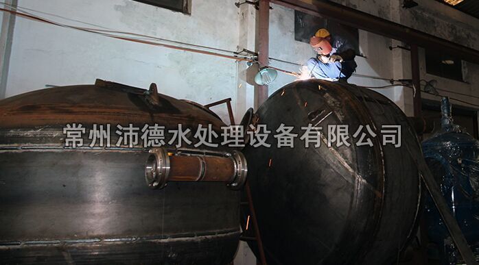 循環(huán)水旁路過濾器焊接生產(chǎn)線1